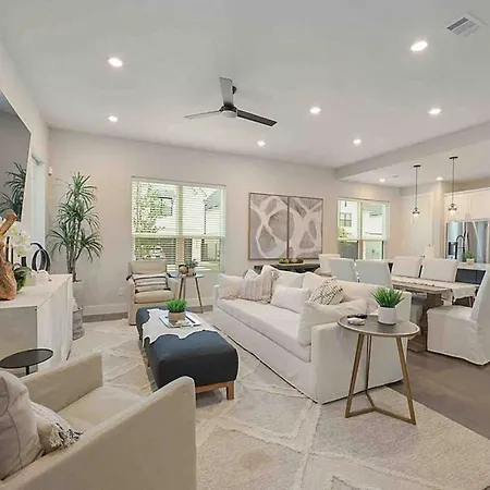 Howdy House 4 King Suites Community Pool In Heart Of Bcs
